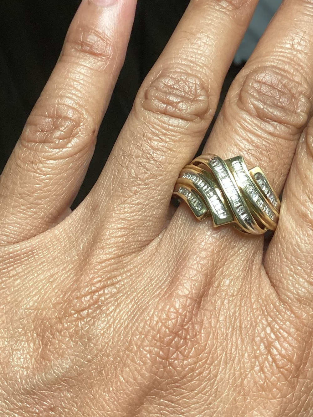 Gold Wave Band Ring with Diamond baguettes Accents